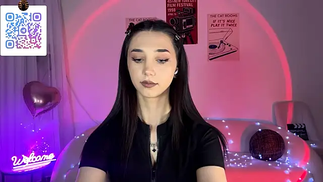 LinaMour online show from 05/29/26, 10:27