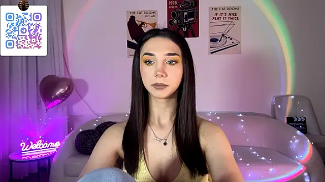 LinaMour online show from 05/01/26, 10:15