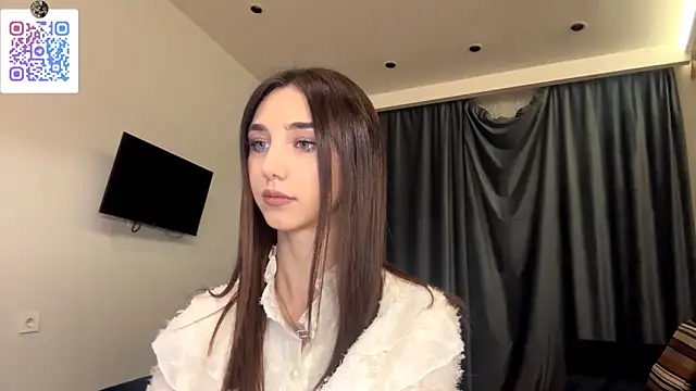 LinaMour online show from 12/19/25, 10:12