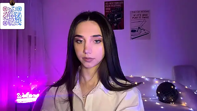 LinaMour online show from 03/31/26, 10:23