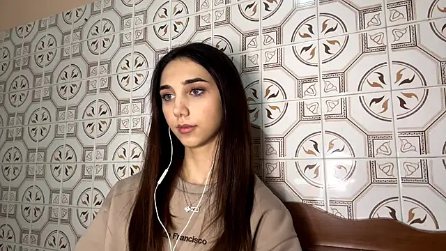 LinaMour online show from 11/14/25, 10:13