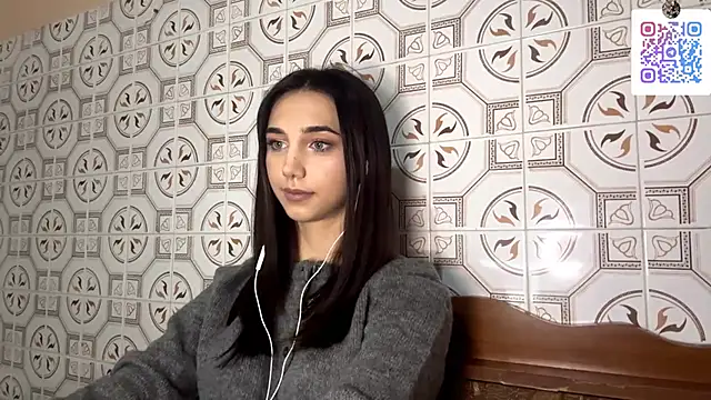 LinaMour online show from 11/20/25, 10:09