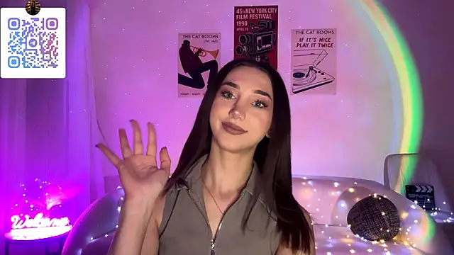 LinaMour online show from 04/16/26, 10:12