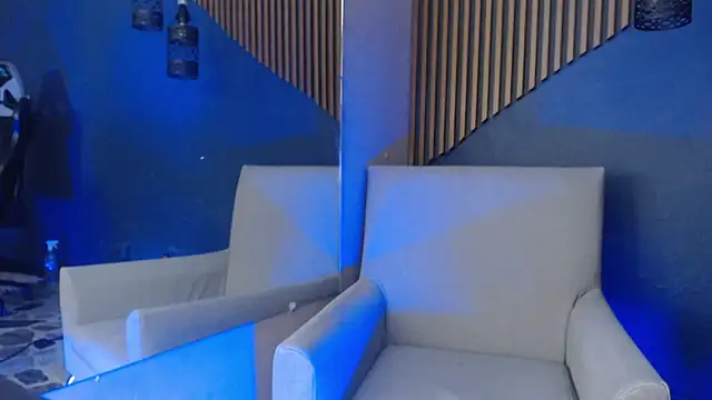 SkylerBloomm online show from 09/30/25, 03:45