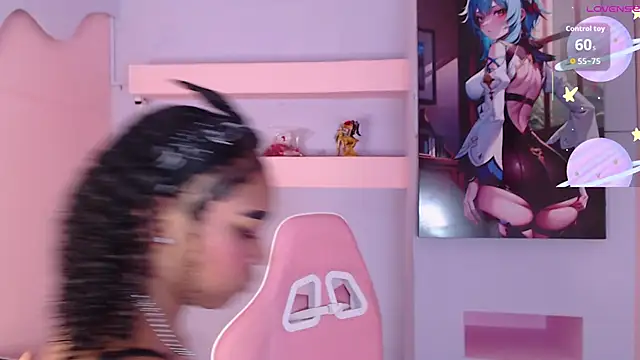 SkylerBloomm online show from 10/11/25, 02:45