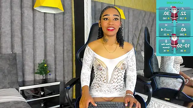 SkylerBloomm online show from 12/20/25, 02:47