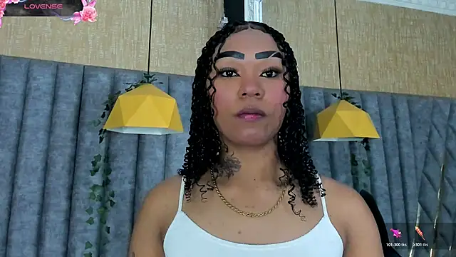 SkylerBloomm online show from 05/19/26, 10:17