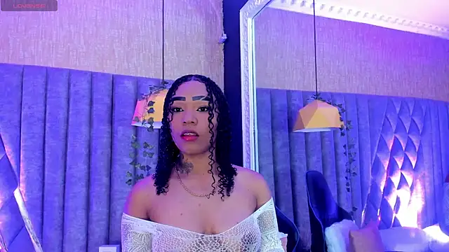 SkylerBloomm online show from 05/10/26, 04:05