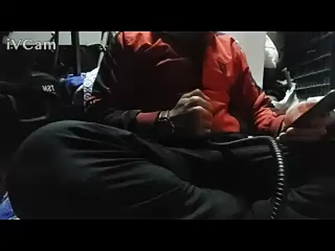 yazinyazin1 online show from 04/18/26, 08:42