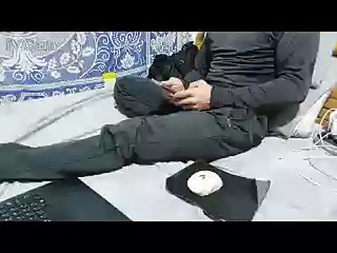 yazinyazin1 online show from 02/11/26, 05:40