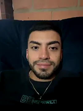 Snapshot of Alexander_Diiaz chatting on 10/12/25, 01:07 Alexander Diiaz online show from 10/12/25, 01:07
