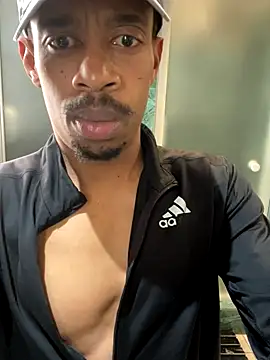 fitsexyman online show from 10/10/25, 01:34