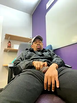 fitsexyman online show from 10/22/25, 07:19