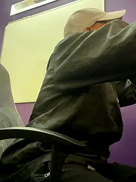 fitsexyman online show from 10/20/25, 02:39