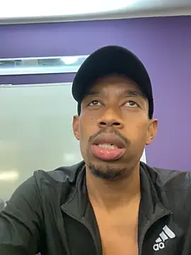 fitsexyman online show from 11/21/25, 11:31