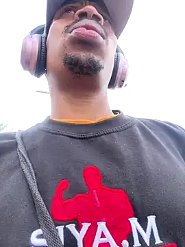 fitsexyman online show from 09/30/25, 10:54