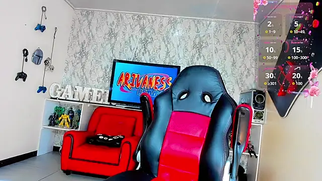 Candy Walker  online show from 10/21/25, 07:24