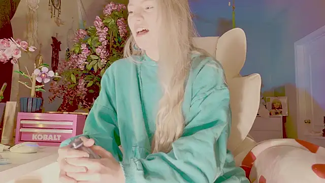 Talulaa online show from 03/06/26, 01:55