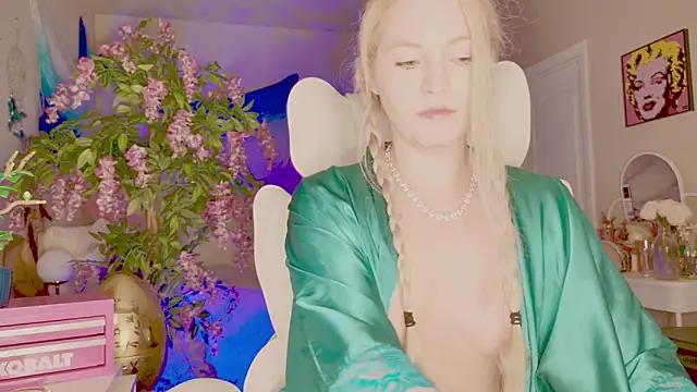 Talulaa online show from 03/23/26, 09:14