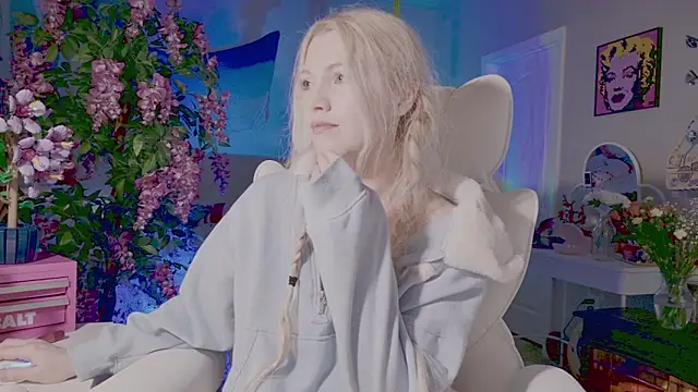 Talulaa online show from 04/13/26, 07:40