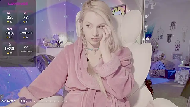 Snapshot of Talulaa chatting on 11/10/25, 05:18 Talulaa online show from 11/10/25, 05:18