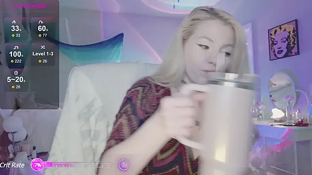 Snapshot of Talulaa chatting on 01/09/25, 08:44 Talulaa online show from 01/09/25, 08:44