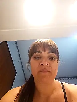 isabella931054 online show from 09/28/25, 11:55