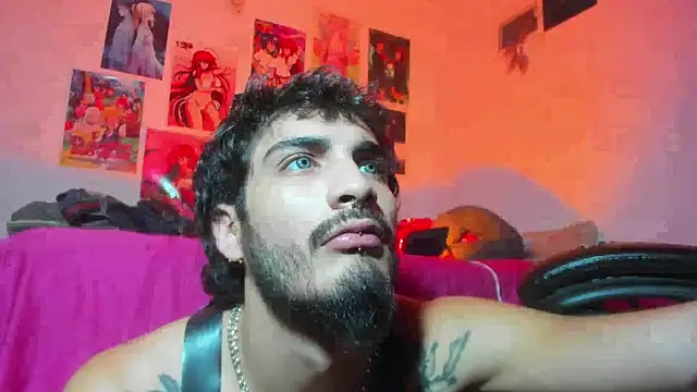 LovexJuxn  online show from 12/13/25, 08:04