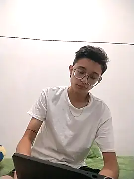 SantiagoRusso18 online show from 01/11/26, 02:07