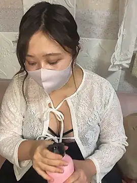 kotone blossom x online show from 10/10/25, 12:06