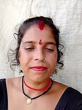 Snapshot of Manvi_tyagi chatting on 09/11/25, 06:35 Manvi tyagi online show from 09/11/25, 06:35