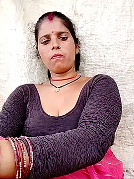 Snapshot of Manvi_tyagi chatting on 09/14/25, 08:15 Manvi tyagi online show from 09/14/25, 08:15