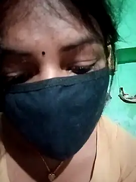 Snapshot of Manvi_tyagi chatting on 10/16/25, 05:43 Manvi tyagi online show from 10/16/25, 05:43