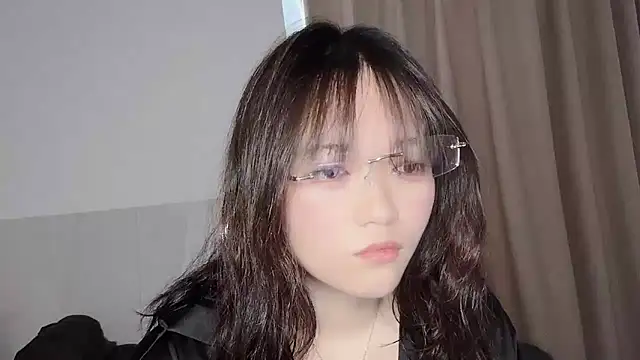 Snapshot of Xoxo-258 chatting on 10/10/25, 12:44 Xoxo-258 online show from 10/10/25, 12:44
