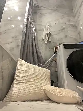 Kitty Kisss online show from 12/01/25, 03:57