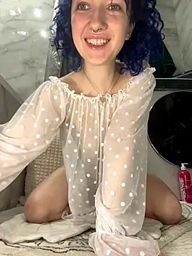 Kitty Kisss online show from 11/11/25, 03:18