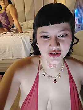 Eva Clark01 online show from 11/11/25, 11:38