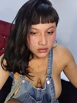 Eva Clark01 online show from 11/18/25, 11:15