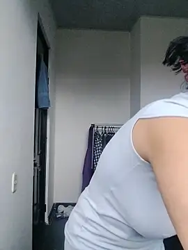 Eva Clark01 online show from 12/05/25, 09:12