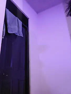 Eva Clark01 online show from 10/30/25, 01:04