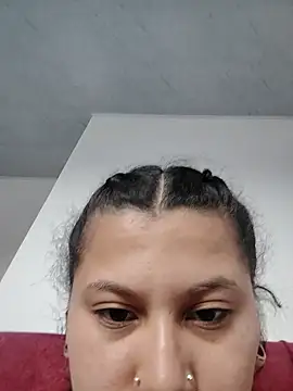 Eva Clark01 online show from 10/08/25, 11:34