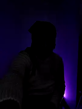 Eva Clark01 online show from 10/22/25, 10:52