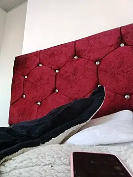 Eva Clark01 online show from 12/18/25, 12:42