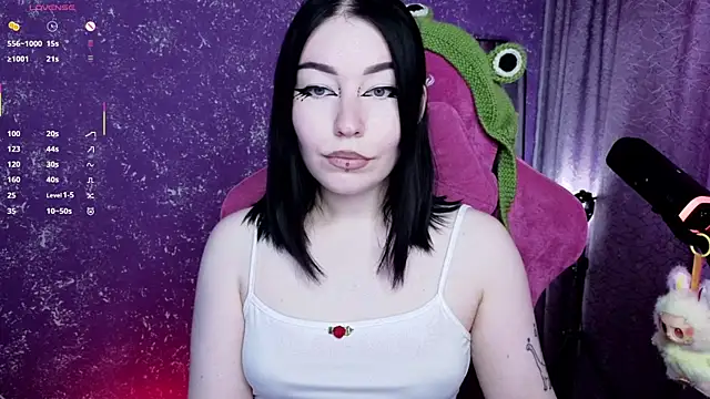 MargarettRose online show from 06/17/26, 06:02