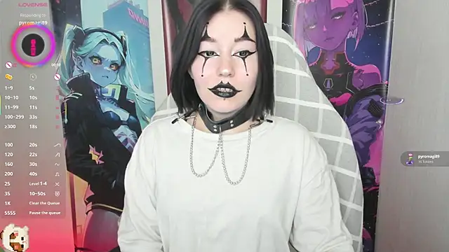 MargarettRose online show from 10/28/25, 03:40