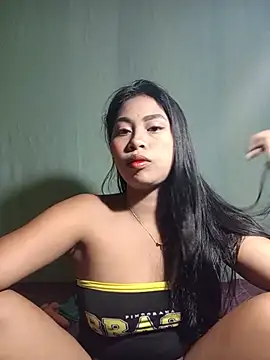 Snapshot of UrSweetAsianLady_02 chatting on 07/02/26, 11:38 UrSweetAsianLady 02 online show from 07/02/26, 11:38