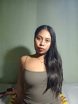 Snapshot of UrSweetAsianLady_02 chatting on 07/17/26, 01:25 UrSweetAsianLady 02 online show from 07/17/26, 01:25