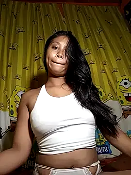 Snapshot of UrSweetAsianLady_02 chatting on 11/24/25, 03:17 UrSweetAsianLady 02 online show from 11/24/25, 03:17