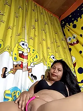 Snapshot of UrSweetAsianLady_02 chatting on 11/08/25, 11:52 UrSweetAsianLady 02 online show from 11/08/25, 11:52