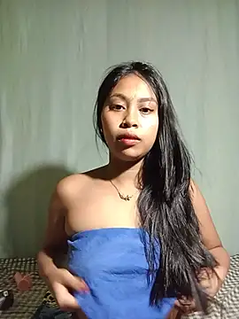 Snapshot of UrSweetAsianLady_02 chatting on 06/14/26, 06:58 UrSweetAsianLady 02 online show from 06/14/26, 06:58